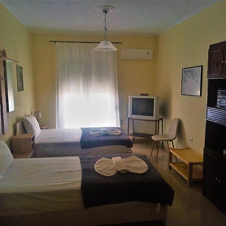 Alkioni City Apartments Chrissi Akti Chania Exterior foto