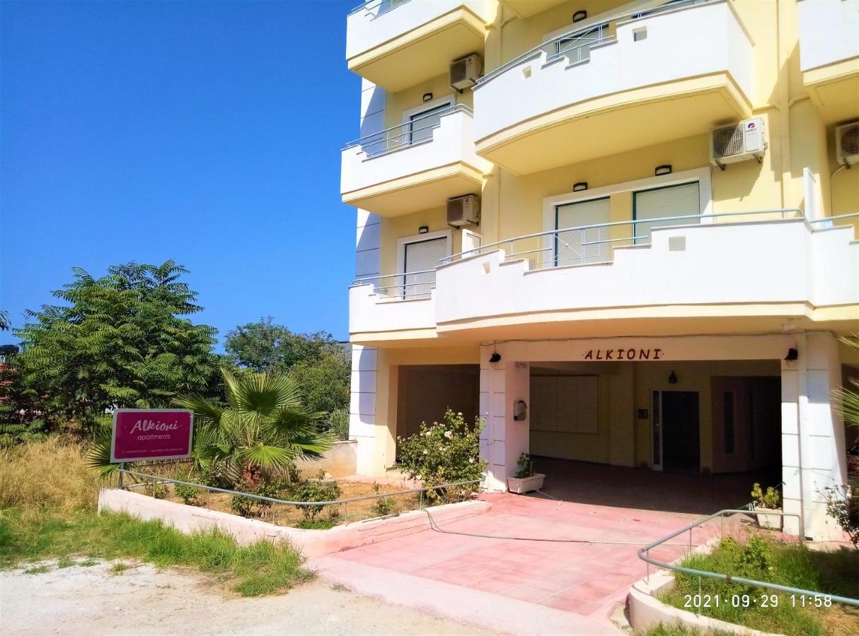 Alkioni City Apartments Chrissi Akti Chania Exterior foto
